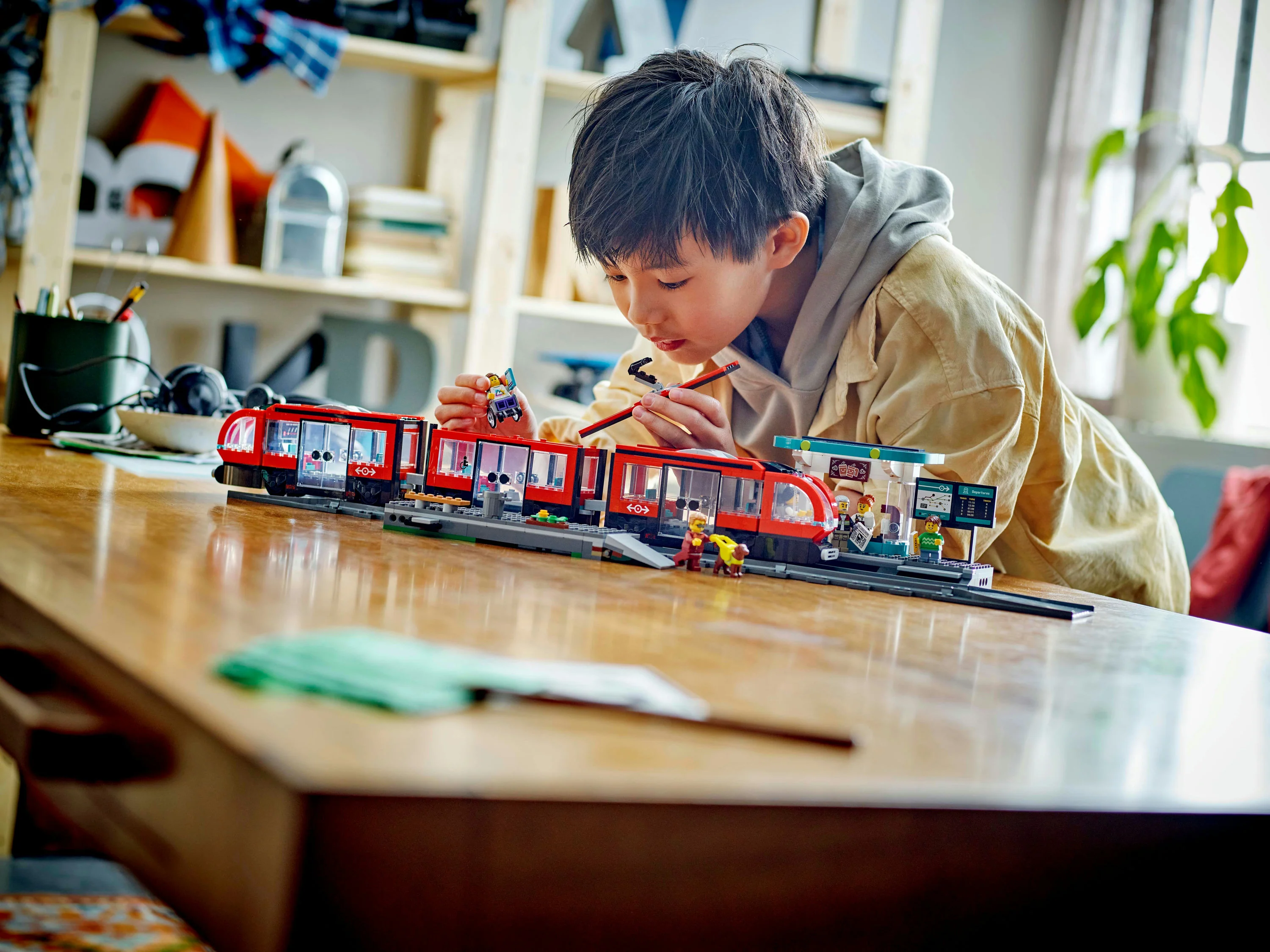 LEGO - Tram E Fermata Del Tram 60423 - Image 20